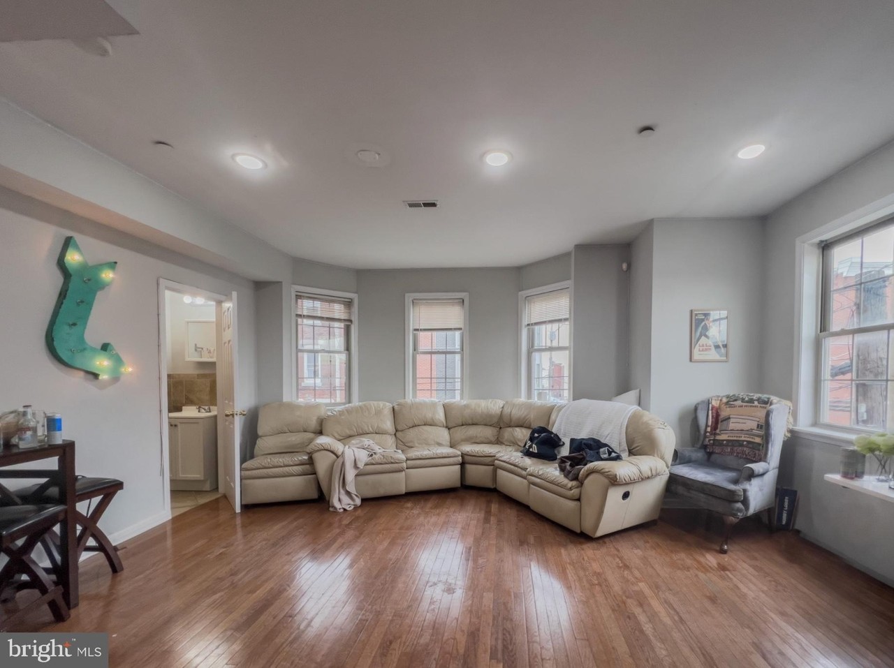 1857 N 17th St #C - Photo 2 of 10