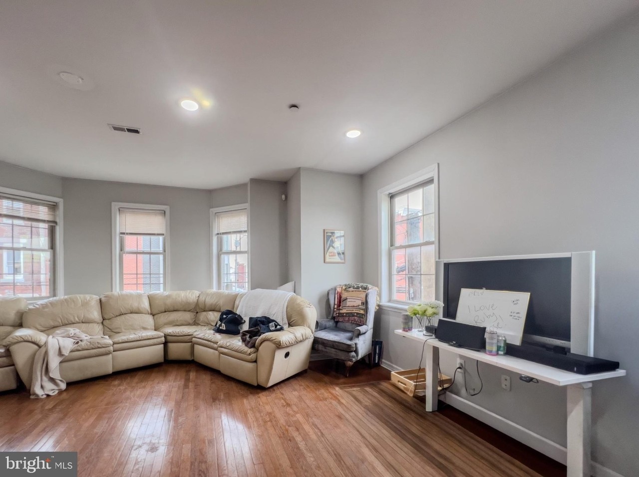 1857 N 17th St #C - Photo 3 of 10