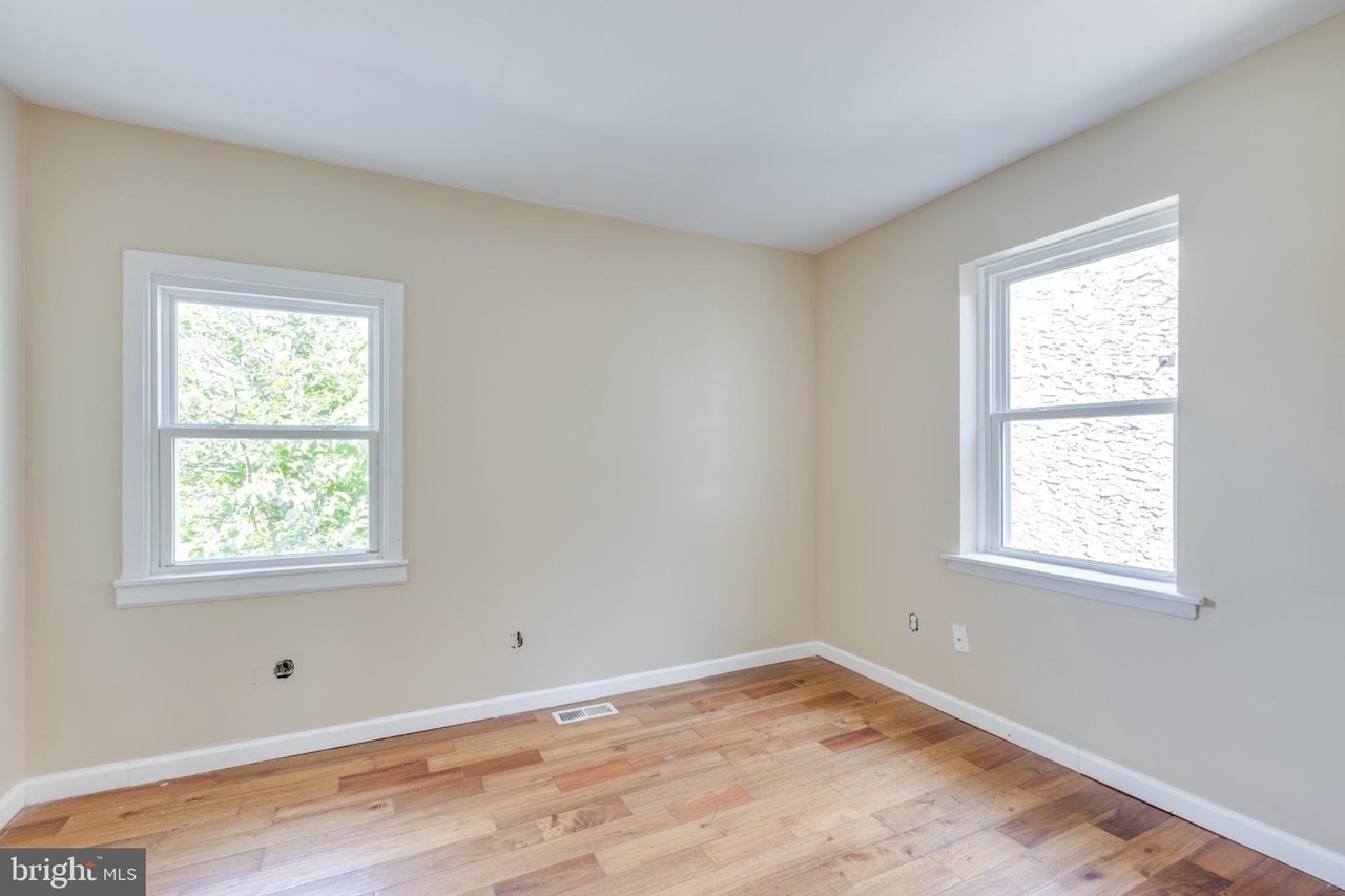 662 N 33rd St #3 - Photo 7 of 13
