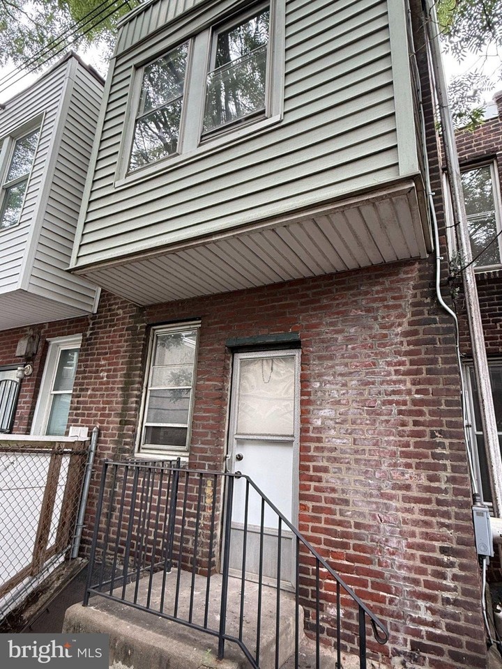 1538 S Patton St - Photo 5 of 20