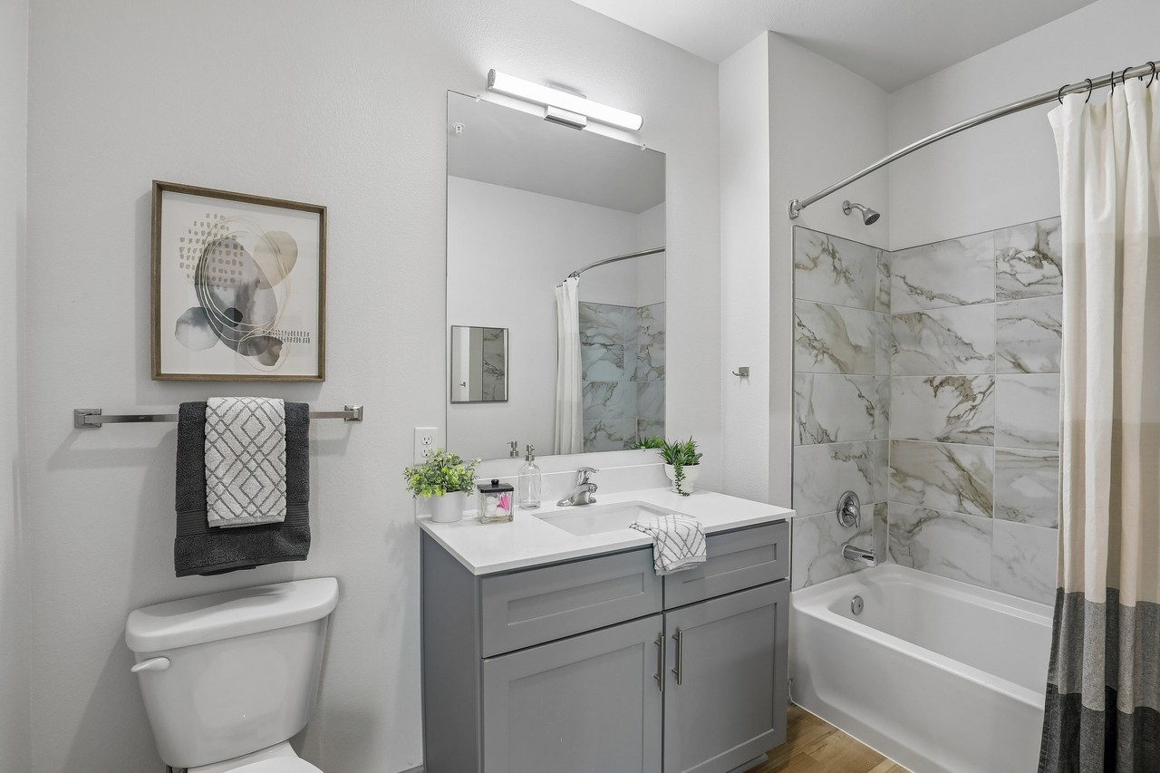 Babers Manor - Photo 3 of 23