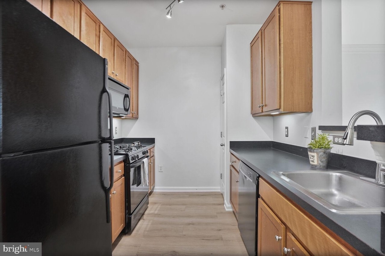 4854 Eisenhower Ave #253 - Photo 3 of 21