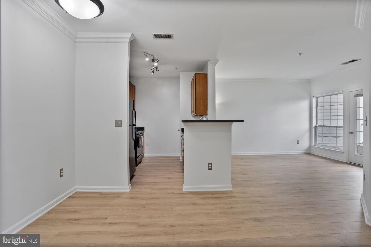 4854 Eisenhower Ave #253 - Photo 5 of 21
