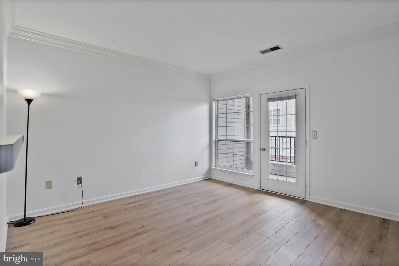 4854 Eisenhower Ave #253 - Photo 7 of 21