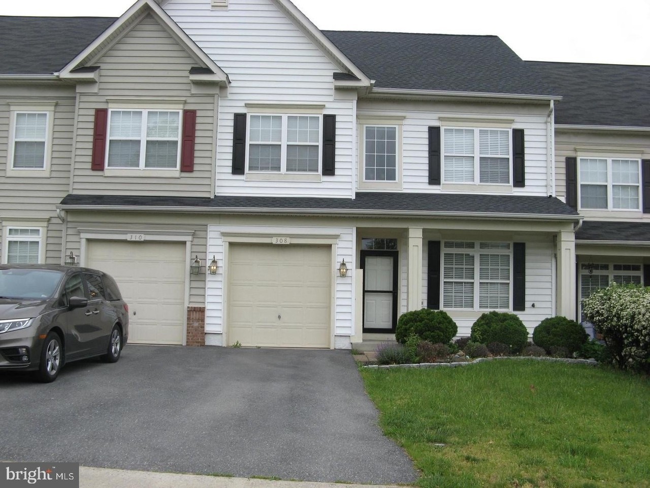 308 London Downs Cir - Photo 2 of 31