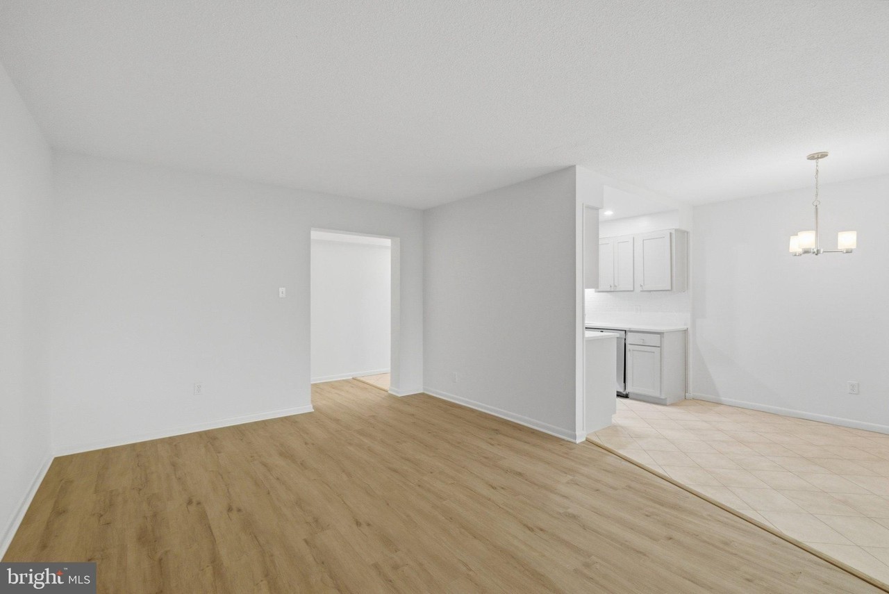 11600 Stoneview Sq #60-2B - Photo 5 of 27