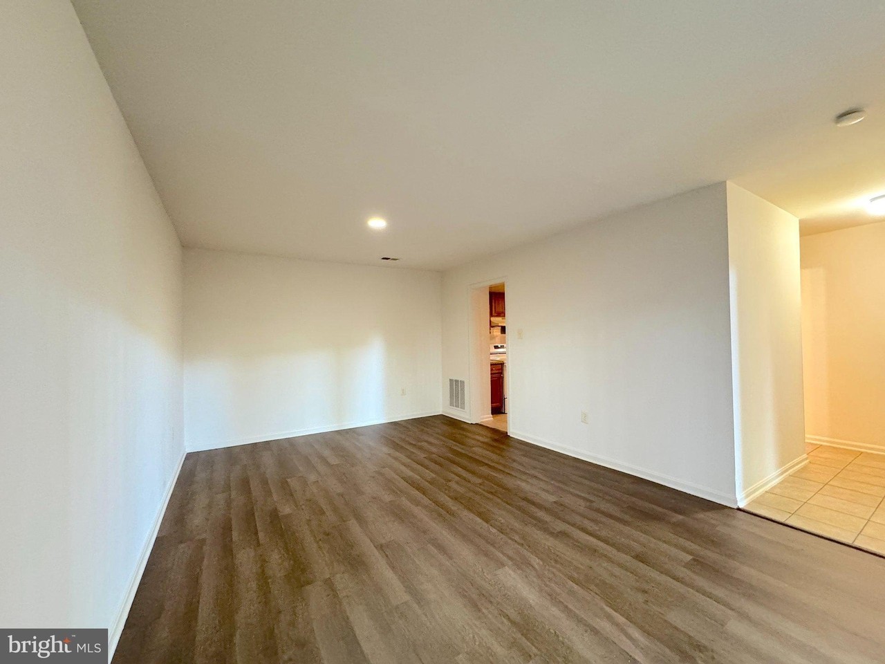 4659 Logsdon Dr - Photo 3 of 14