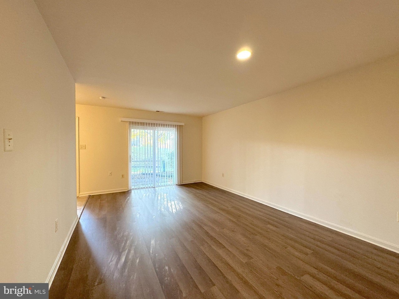 4659 Logsdon Dr - Photo 4 of 14