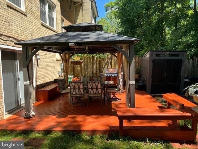 14709 Bentley Sq - Photo 2 of 13