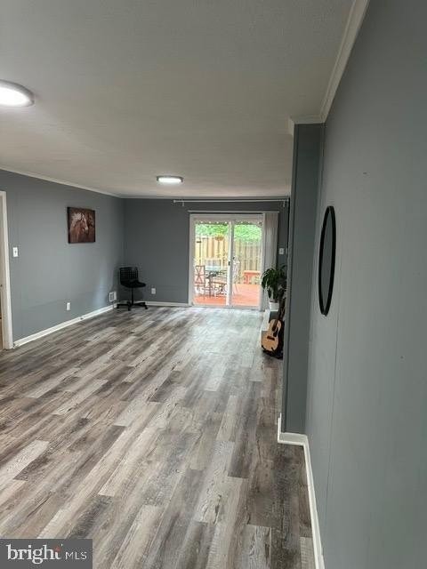 14709 Bentley Sq - Photo 6 of 13