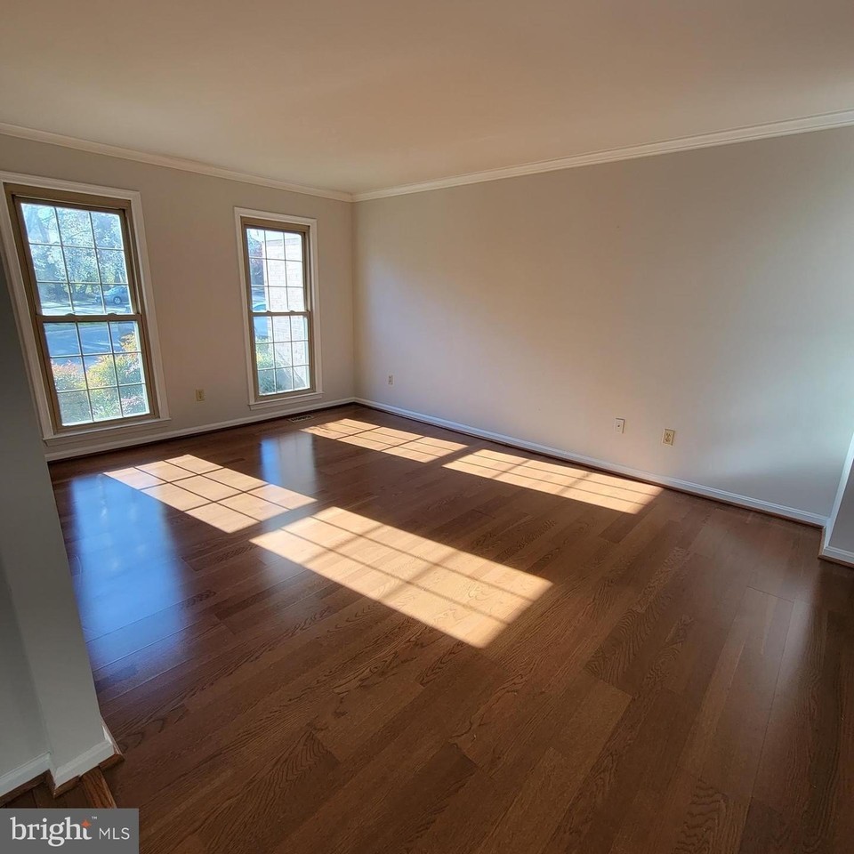 5441 Cheshire Meadows Way - Photo 3 of 25
