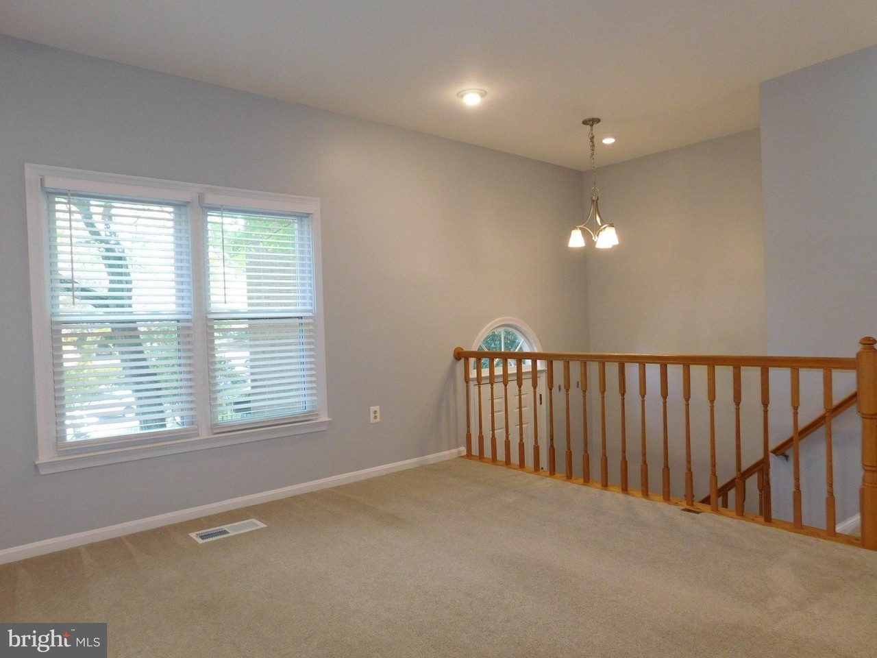 5630 Gresham Ln - Photo 7 of 42