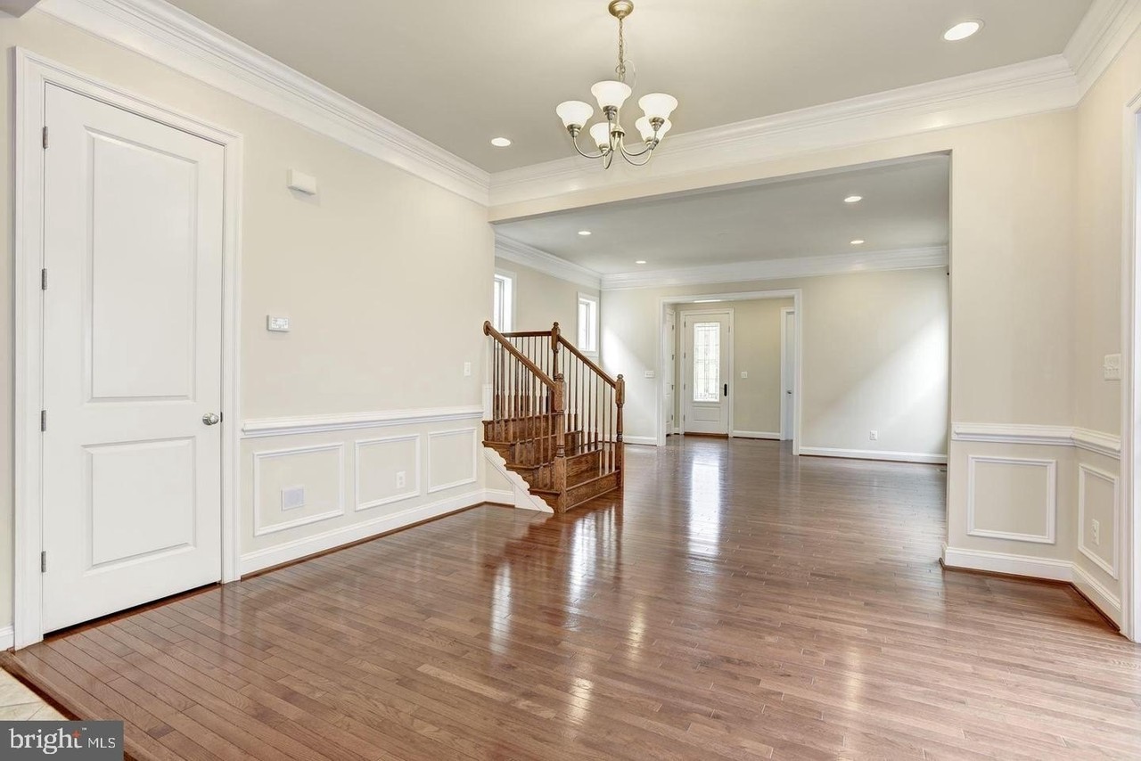 20728 Jennifer Ann Dr - Photo 6 of 30