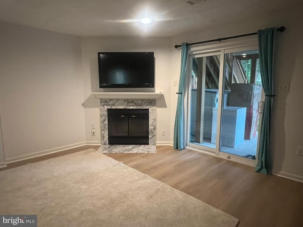 43498 Blacksmith Sq - Photo 5 of 10