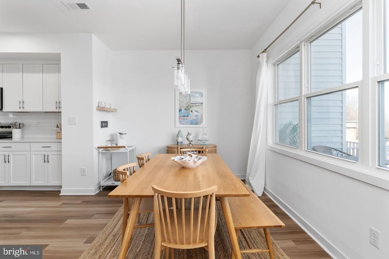 308 Douglas Ave - Photo 6 of 50