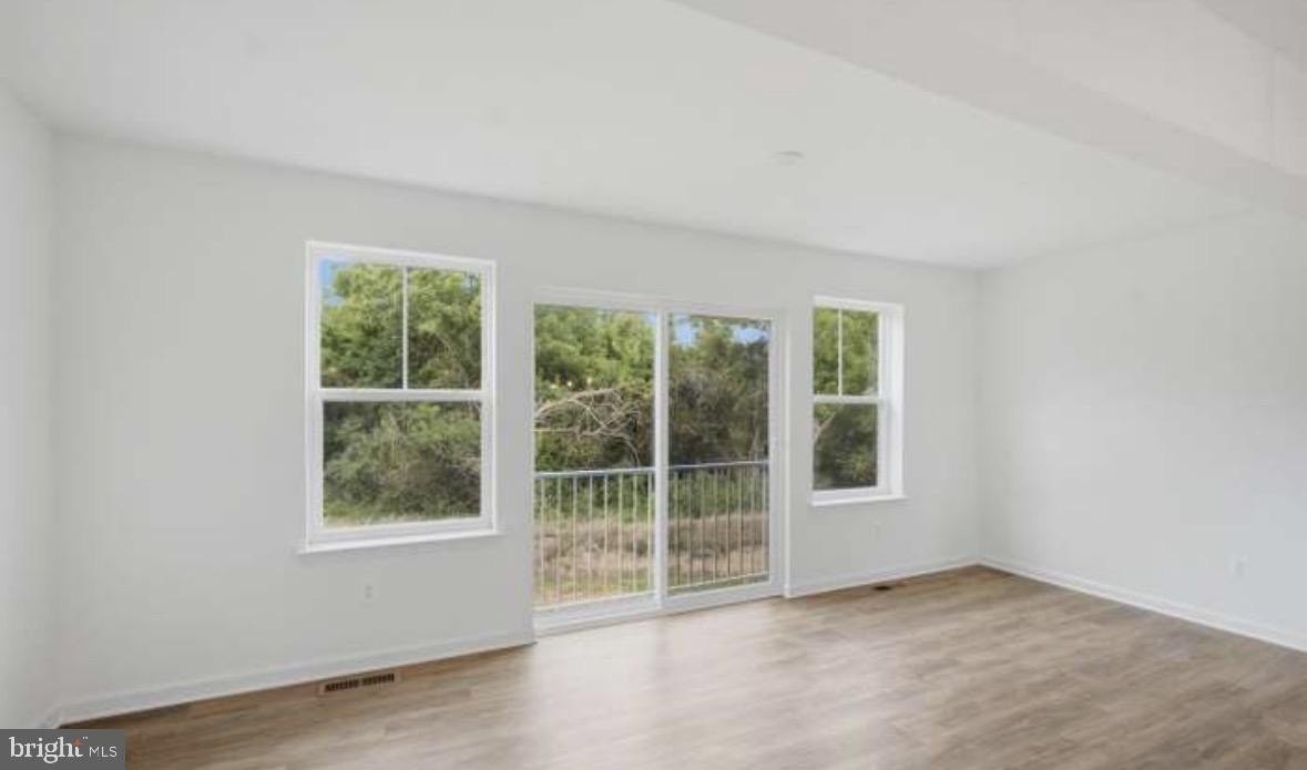74 ABBOTT Way - Photo 2 of 10