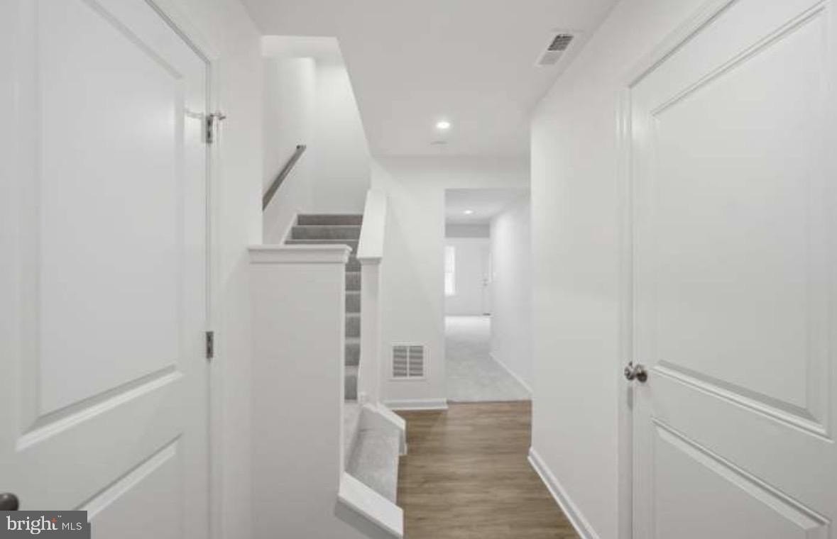 74 ABBOTT Way - Photo 4 of 10