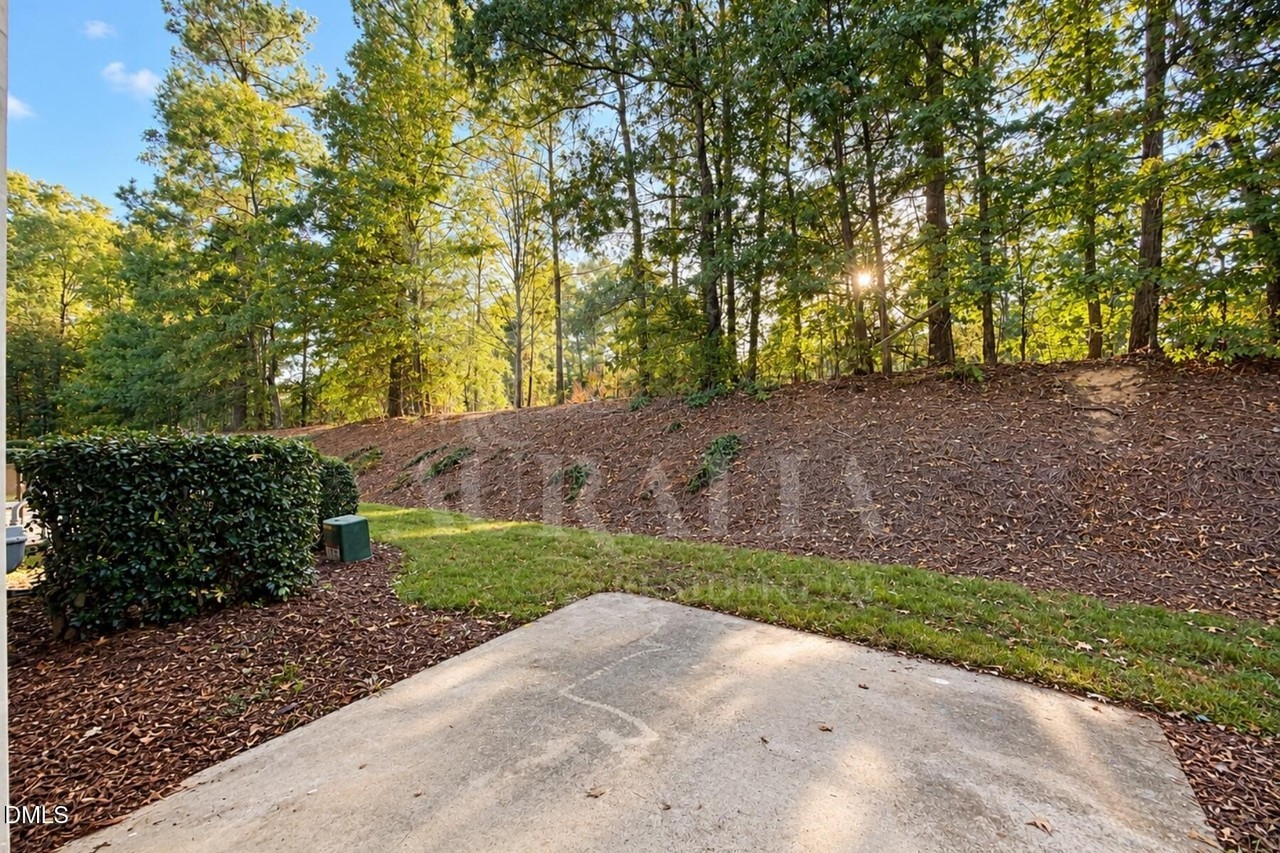 413 Plank Bridge Way - Photo 7 of 29