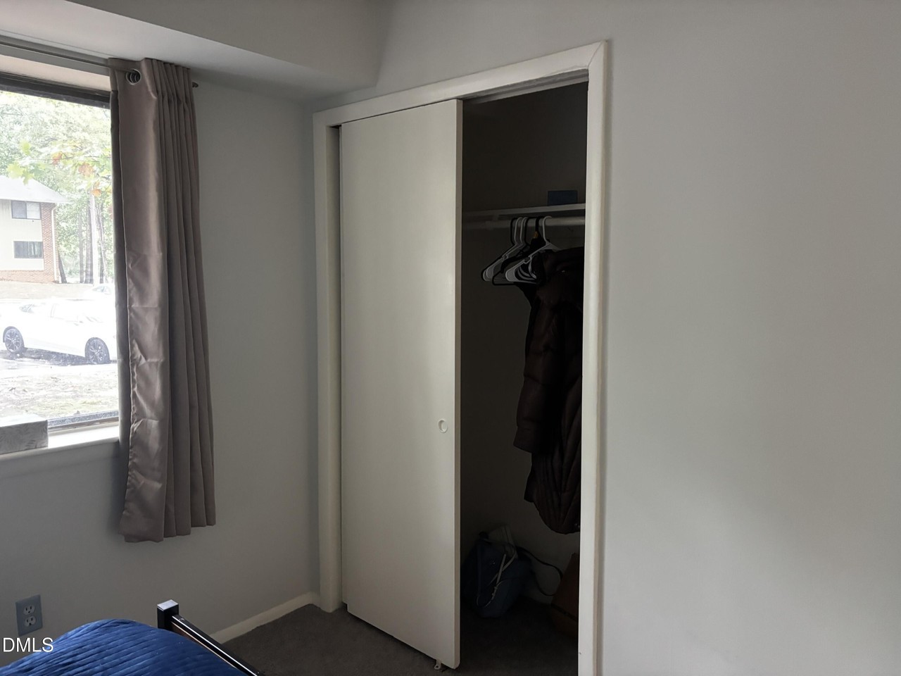1281 Schaub Dr - Photo 4 of 16