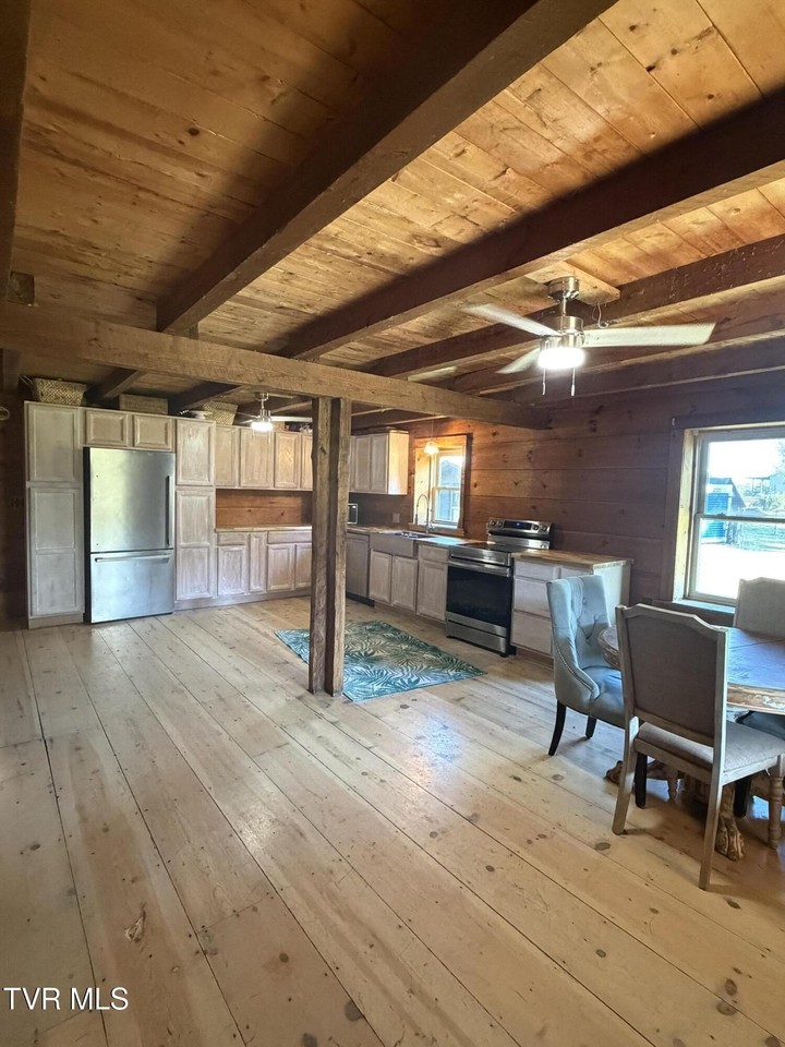 930 Church Hill Rd - Photo 4 of 15