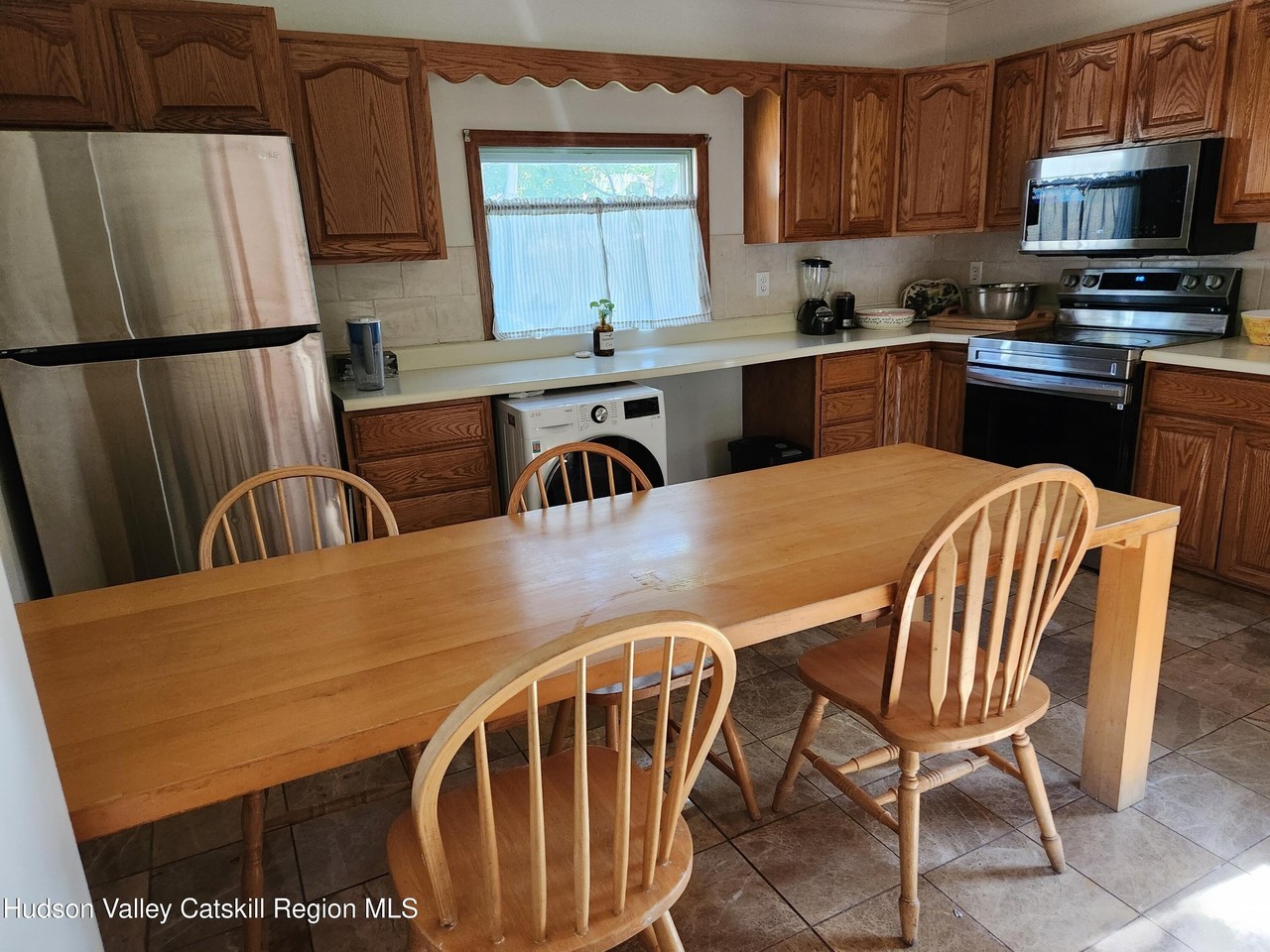 30 Fisk St - Photo 7 of 11