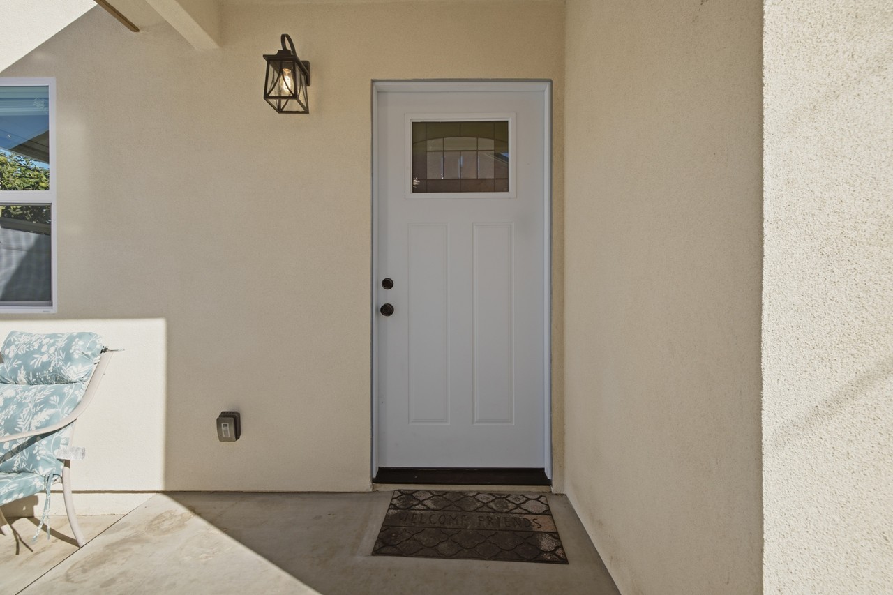 1827 E Mcmillan St #NA - Photo 2 of 17