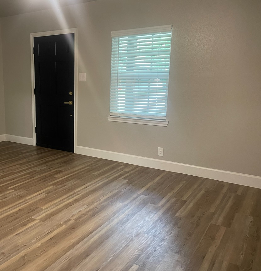 226 Laurel St #NA - Photo 5 of 5