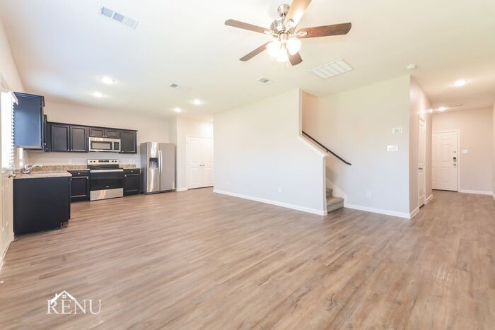6123 Harrah Ln - Photo 4 of 17