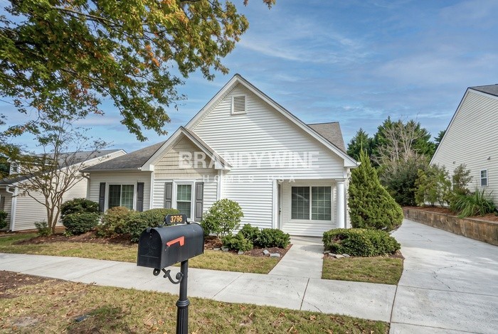 3796 Pine Village Pl - Photo 2 of 28