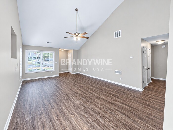 3796 Pine Village Pl - Photo 5 of 28