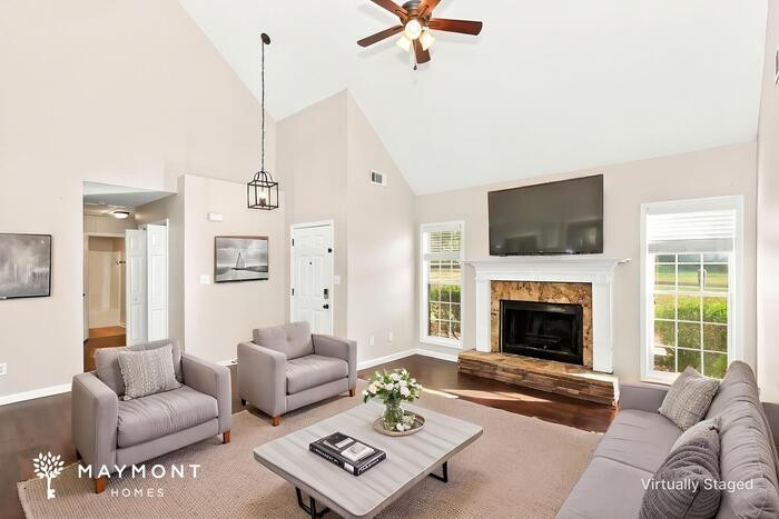 148 Arlington Ct - Photo 5 of 15