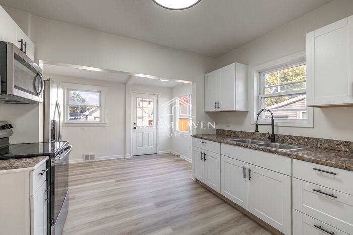 481 N Firestone Blvd - Photo 5 of 25