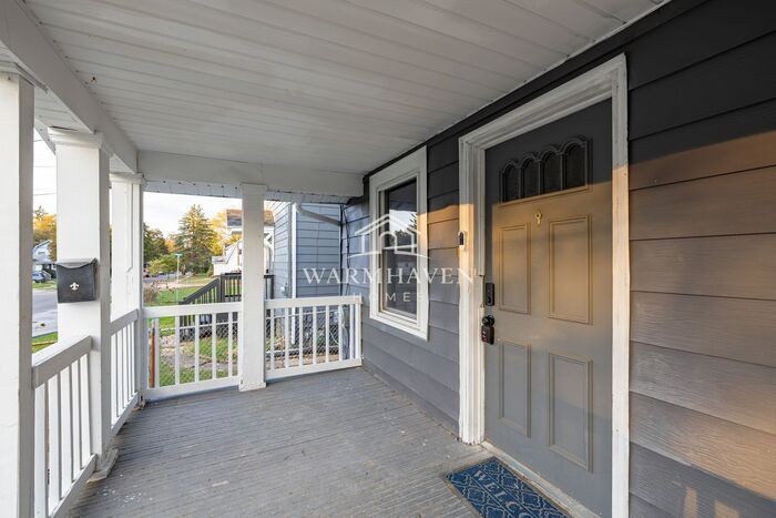 957 Mercer Ave - Photo 2 of 26