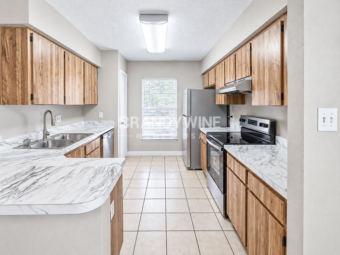 17502 Willow Pond Dr - Photo 5 of 21