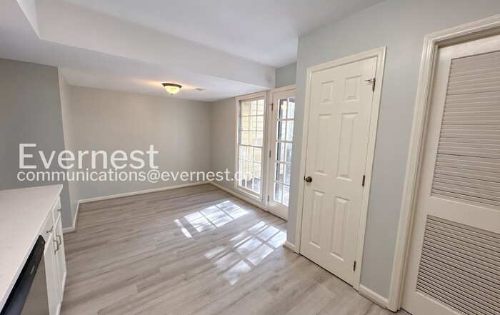 3049 Riverwood Ter - Photo 5 of 19