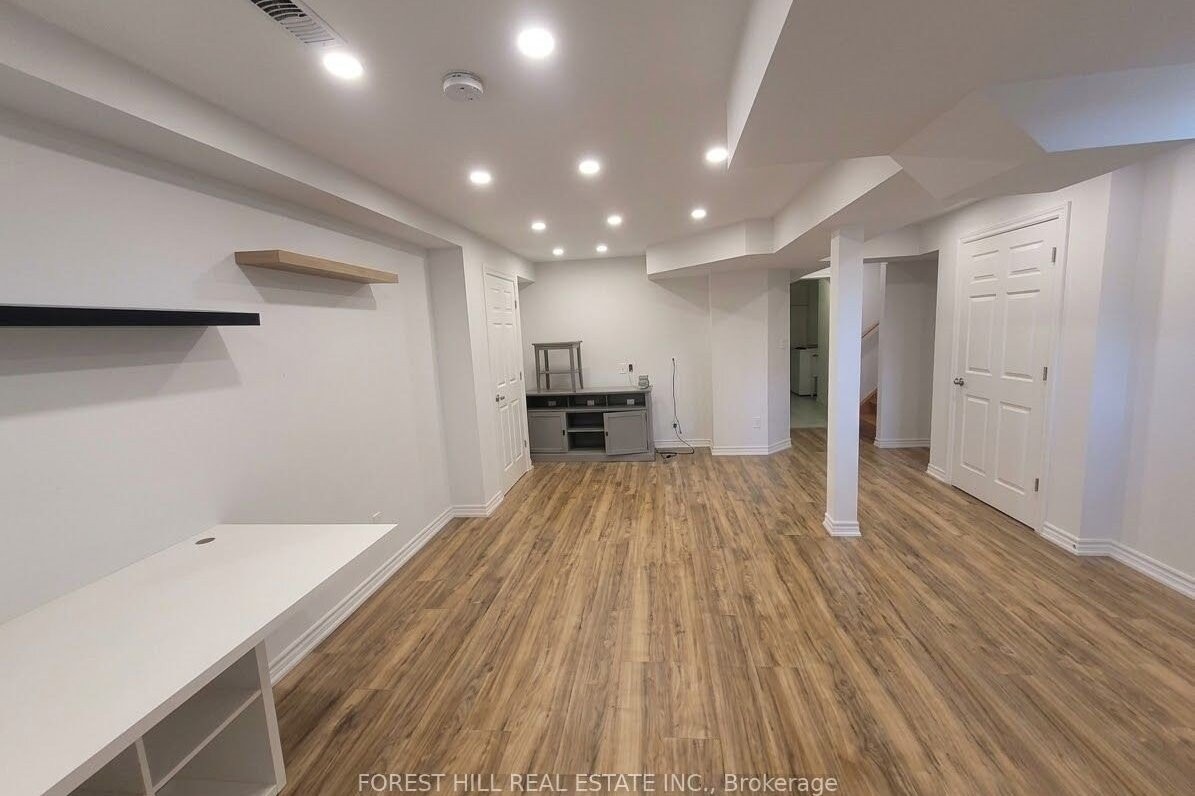 68 Blanchard Crescent - Photo 4 of 22
