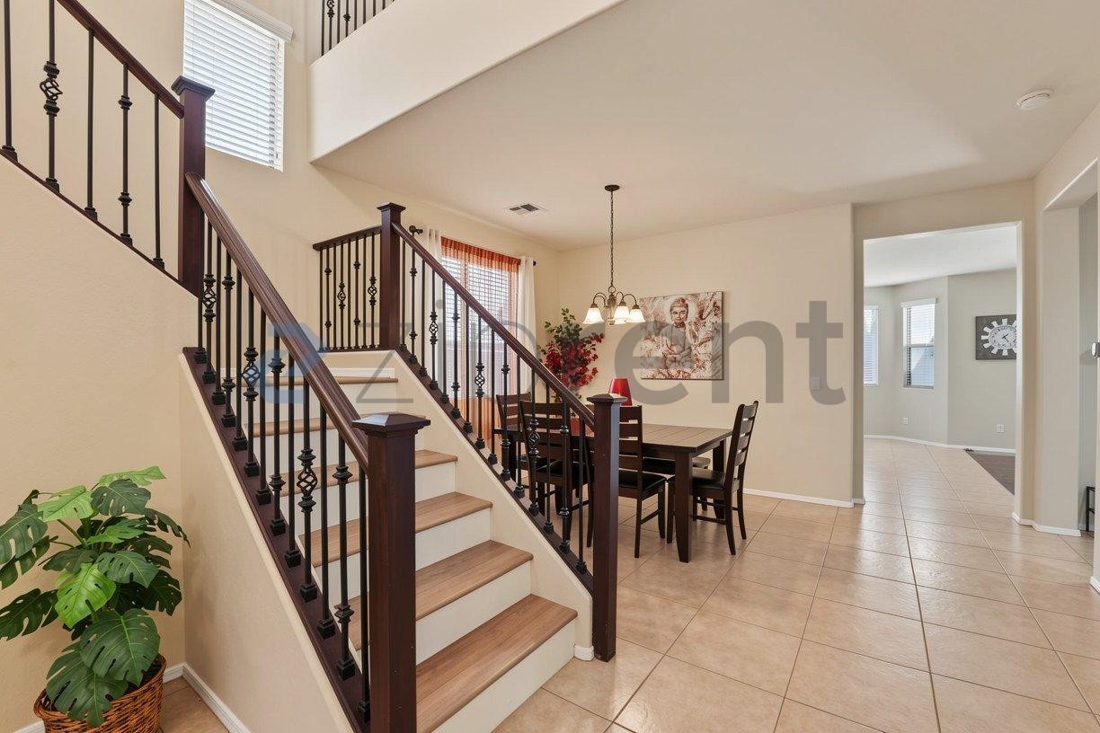 121 W Hackberry Dr - Photo 7 of 38