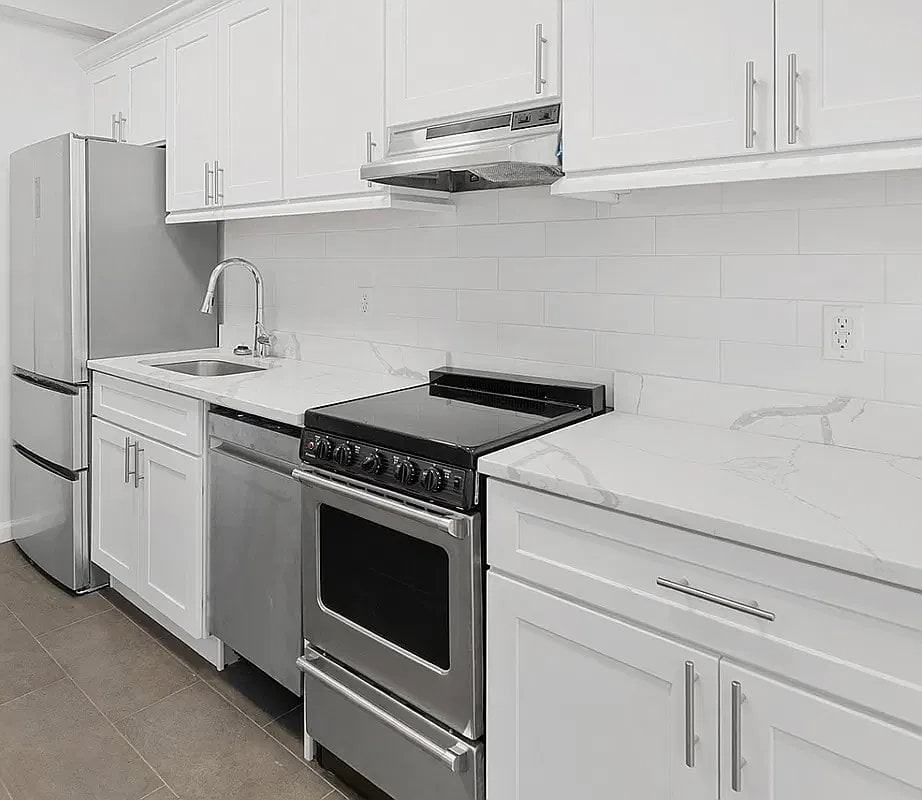 126 Elizabeth St #6 - Photo 3 of 4