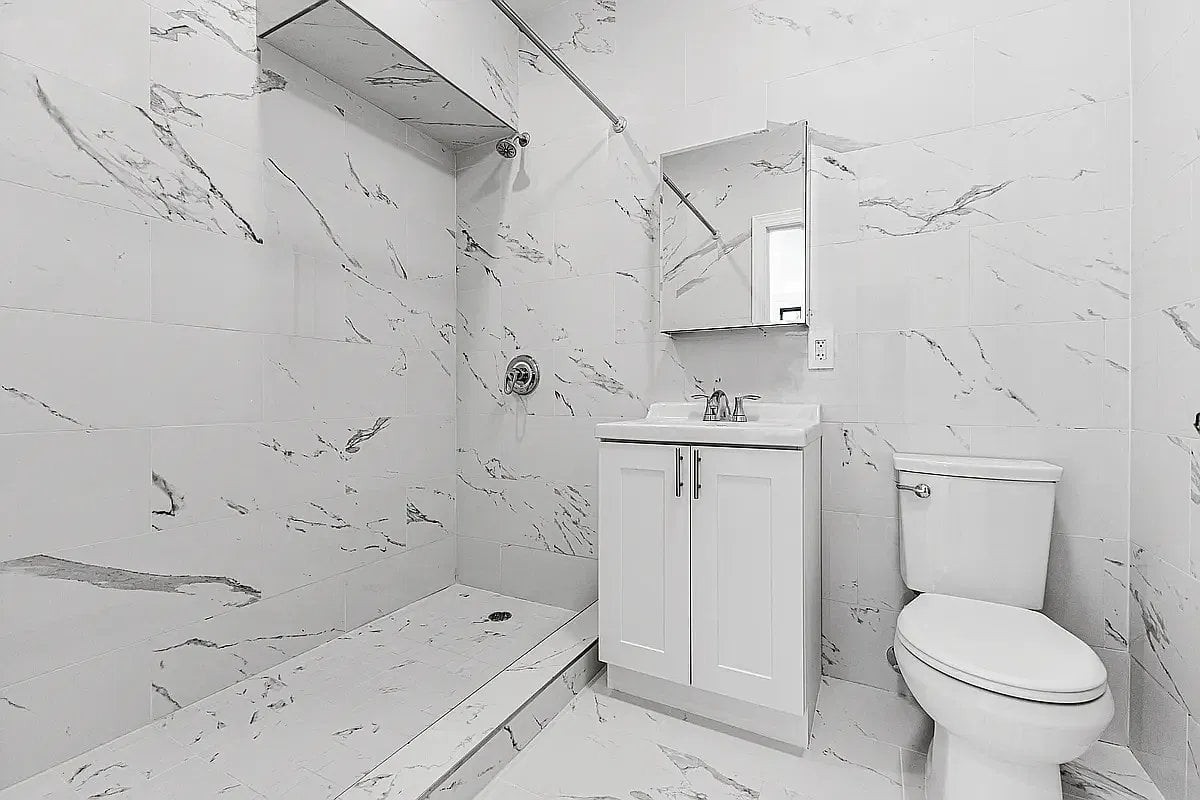 126 Elizabeth St #6 - Photo 4 of 4