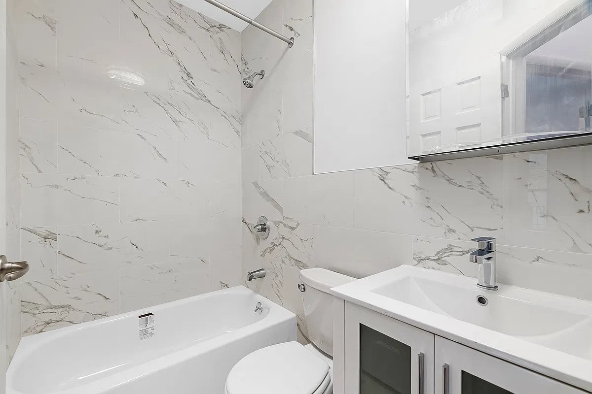 265 Elizabeth St #2 - Photo 7 of 7