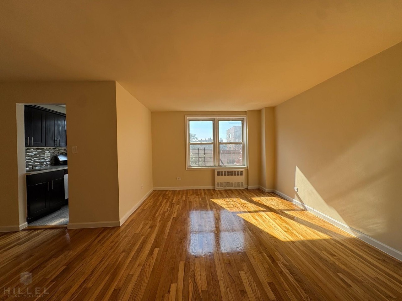 Parsons Blvd #3E - Photo 2 of 6