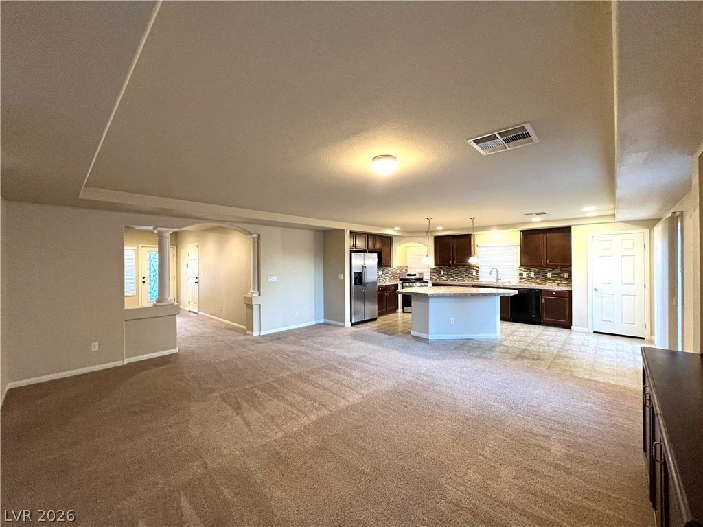 8376 Accolade St - Photo 6 of 45
