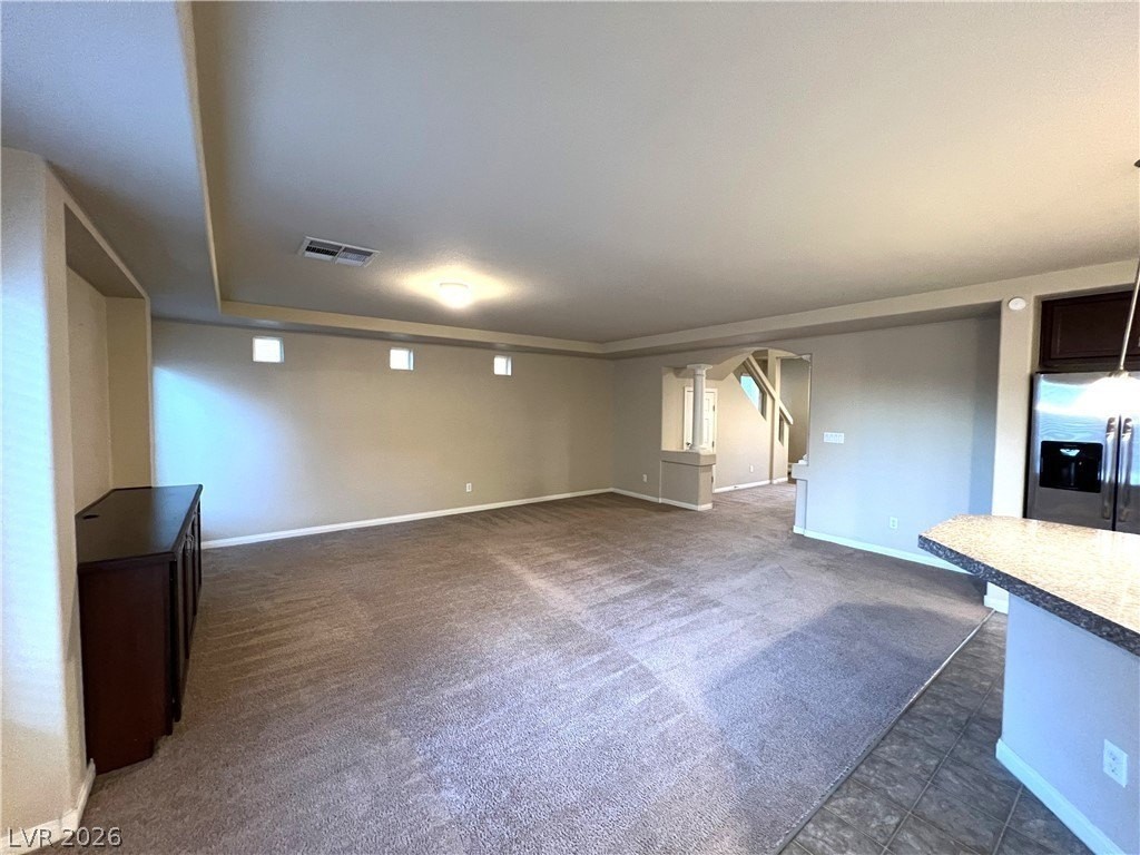 8376 Accolade St - Photo 7 of 45