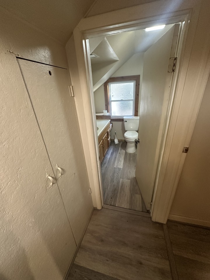 3717 W Water St #3 - Photo 6 of 25
