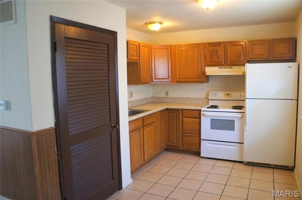 205 Howard Dr #2 - Photo 2 of 11