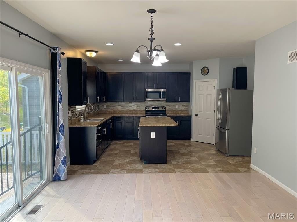 948 Meramec Grove Dr - Photo 6 of 27