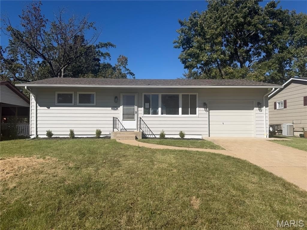 11367 Ranger Dr - Photo 2 of 13