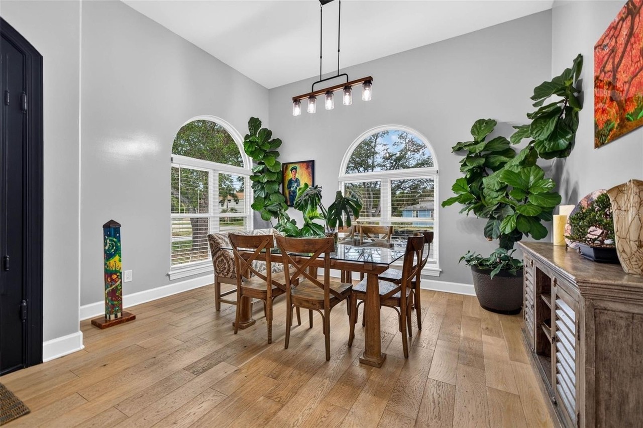 815 59th Ave Ne - Photo 4 of 40
