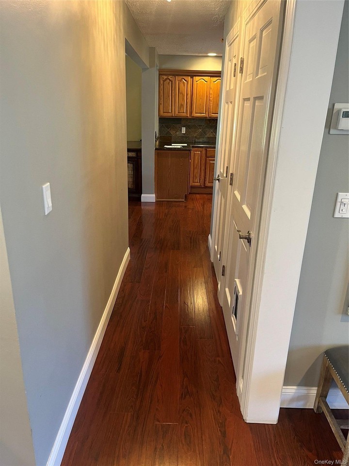 4 Wadsworth Pl - Photo 6 of 20