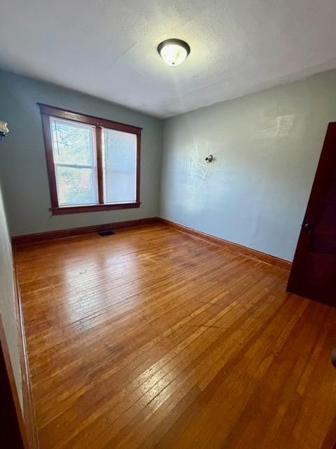 1124 Isadore St - Photo 5 of 8
